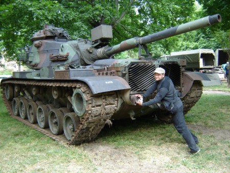 Bécs, Heeresgeschichtliches Museum, „Kerekek és láncok találkozója 2012”.